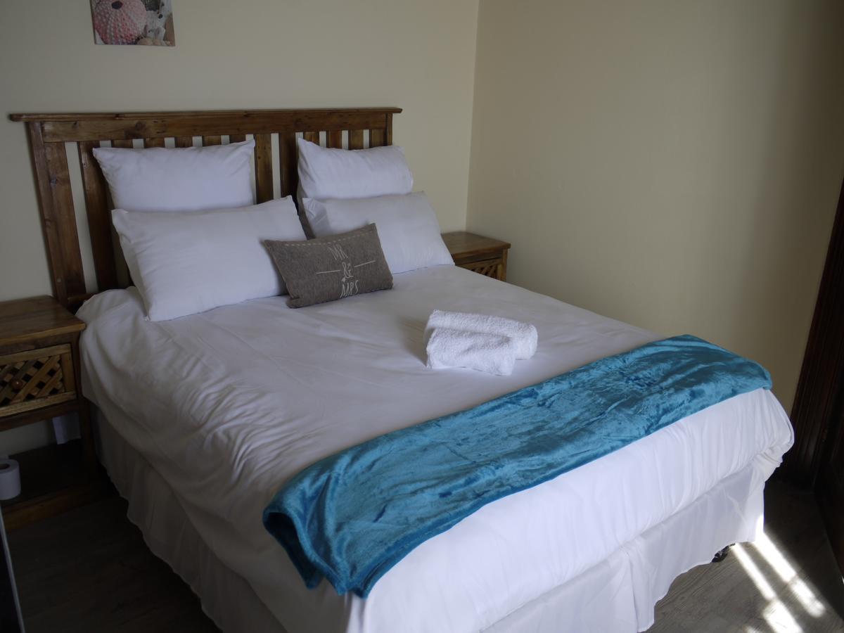 White House Lodge On Main Beaufort West Ngoại thất bức ảnh
