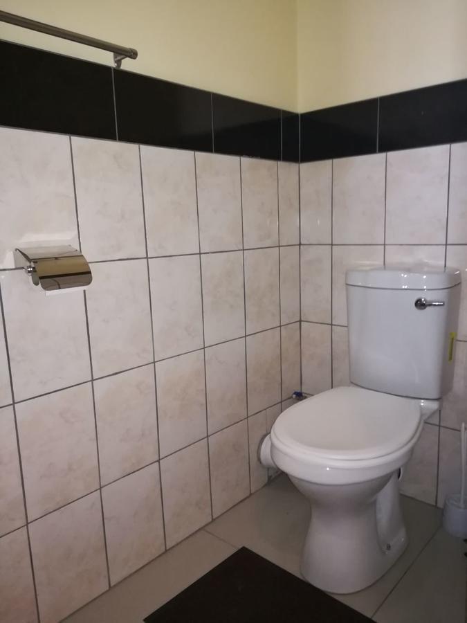 White House Lodge On Main Beaufort West Ngoại thất bức ảnh