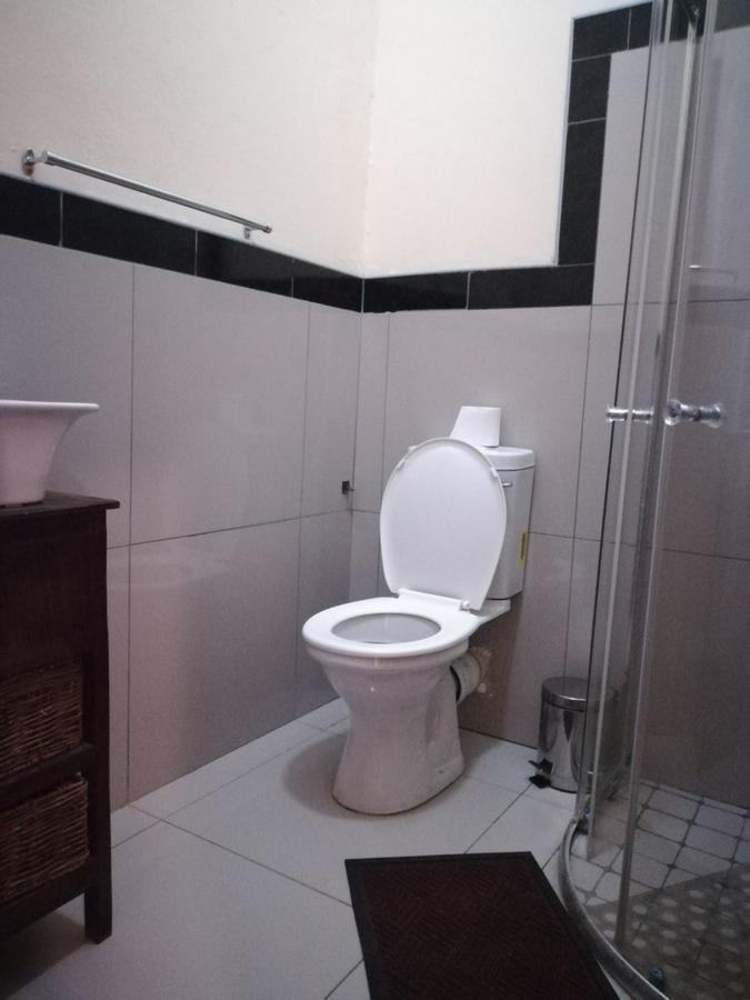 White House Lodge On Main Beaufort West Ngoại thất bức ảnh