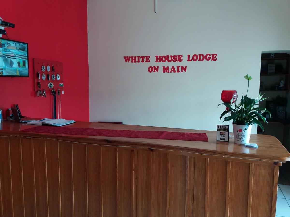 White House Lodge On Main Beaufort West Ngoại thất bức ảnh